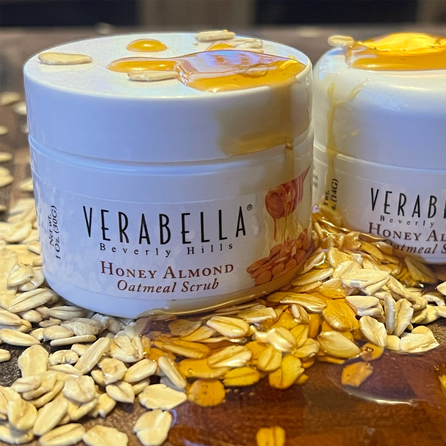 Container - Verabella Honey Almond Oatmeal Scrub