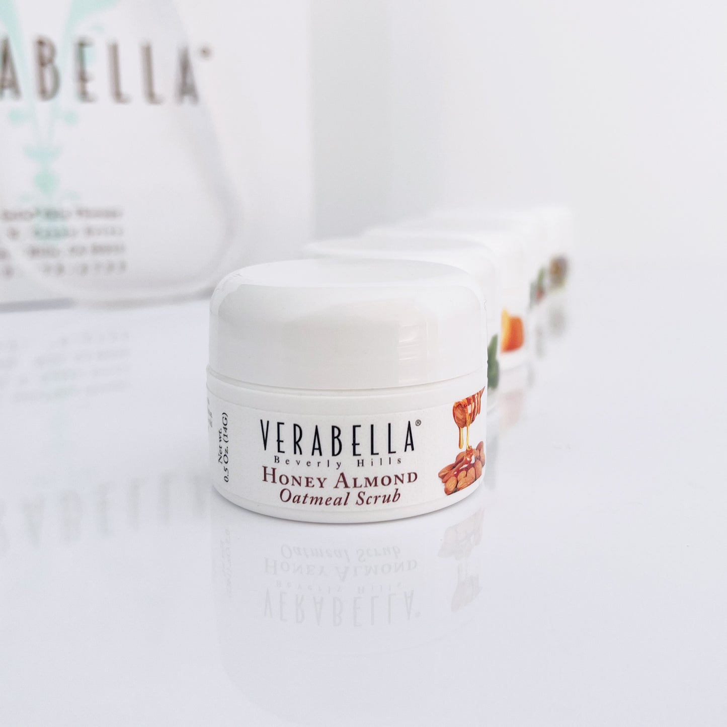 Verabella mini Honey Almond Oatmeal Scrub